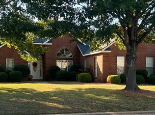 133 Roseine Dr, Warner Robins, GA 31088