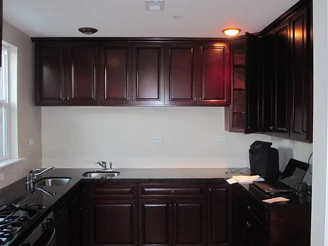 928 W North Street — Photo 2