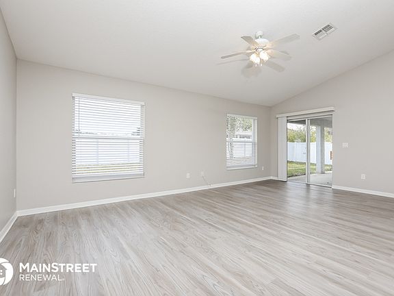 3rd image of 36414 Grand Island Oaks Cir