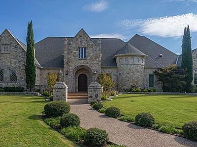 2200 High Point Dr, Carrollton, TX, 75007