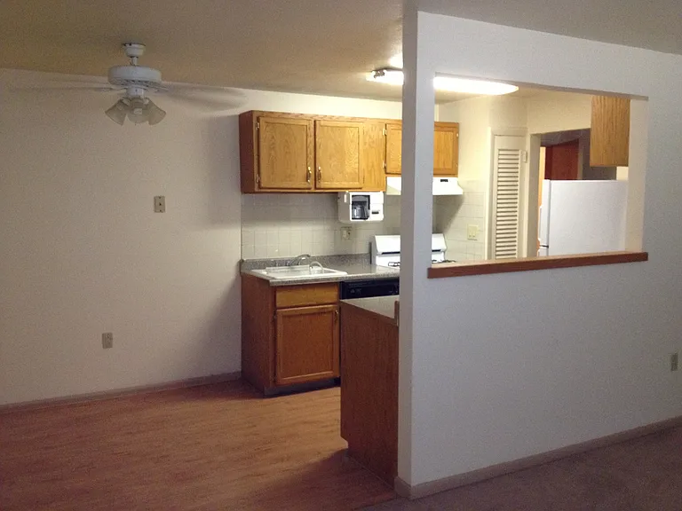 Rockwood Manor — Photo 25