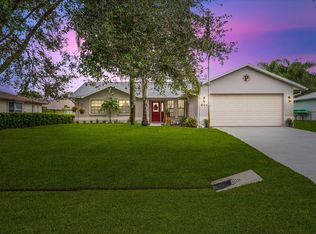 842 Doctor Ave, Sebastian, FL 32958