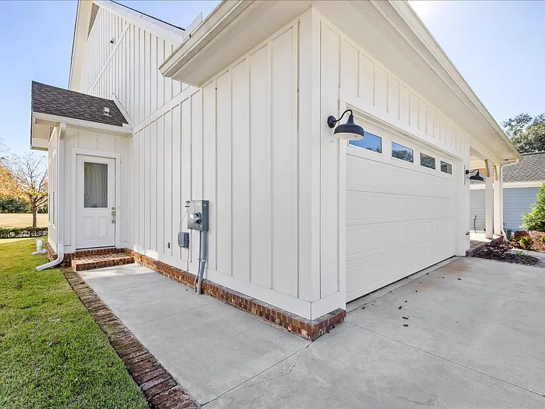 4072 Biltmore Ave — Photo 5