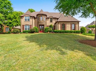 530 Winding Valley Ln, Collierville, TN 38017
