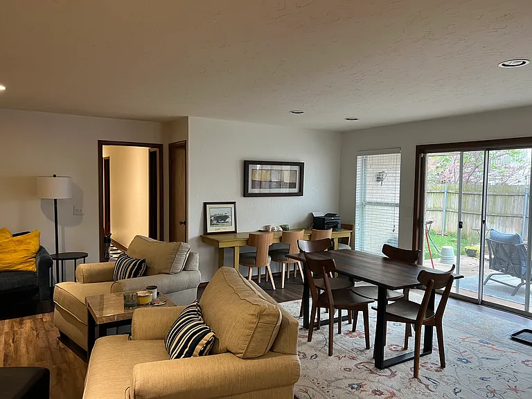 3932 Tamarisk Dr — Photo 2