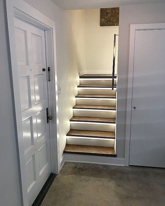 2nd image of 3243 McDonald St #7