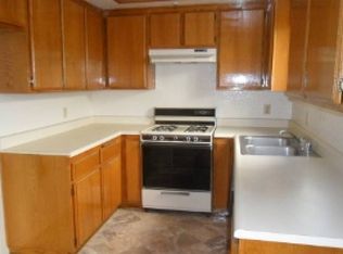 12526 Fonthill Ave APT 6, Hawthorne, CA 90250