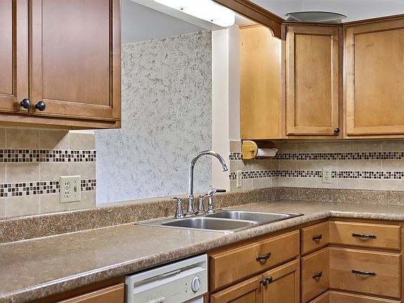 4th image of 1513 S Gordon Dr