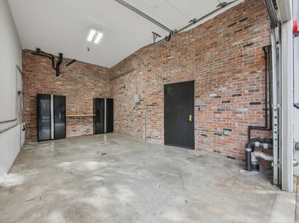 37 Carroll Street image 9 of 10