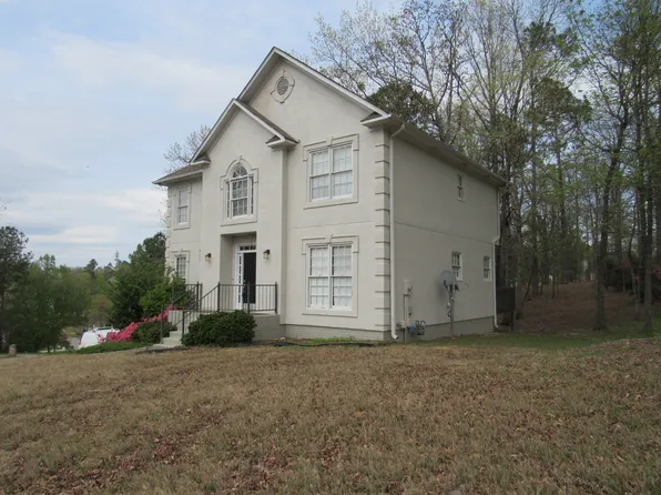 1843 Russet Woods Ln, Birmingham, AL 35244