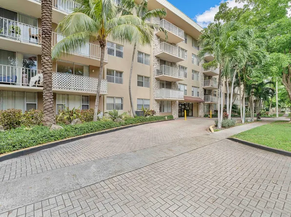 1805 Sans Souci Blvd, North Miami, FL