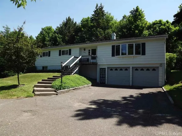 607 Copper St, Houghton, MI 49931