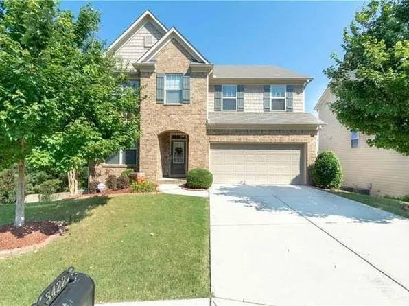3422 Fallen Oak Dr, Buford, GA 30519