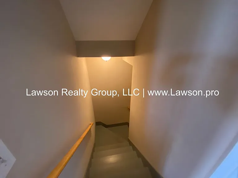 3800 Greenway Dr SW — Photo 34