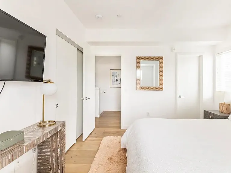5437 Lauretta St #B — Photo 13