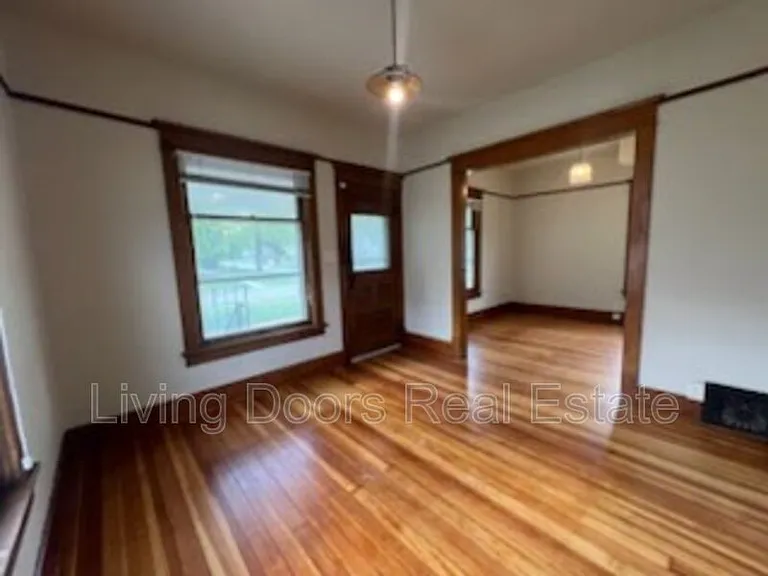 602 C St — Photo 15
