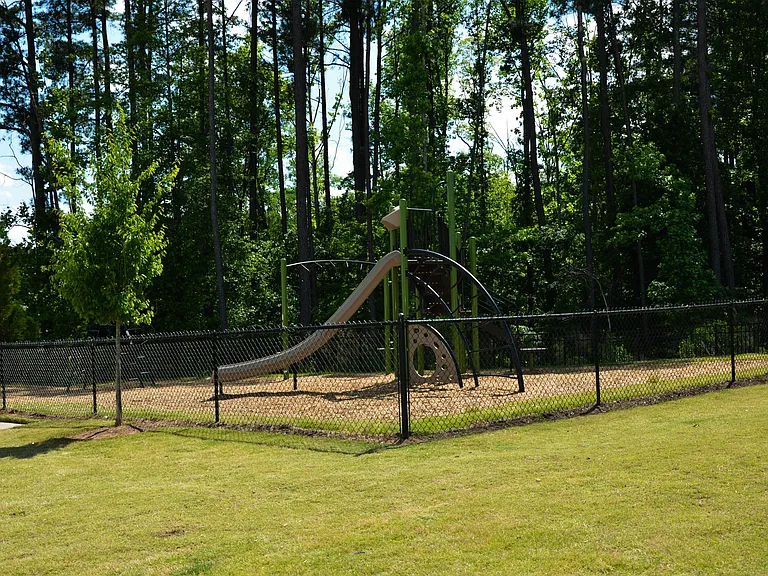 1634 Glacier Dr — Photo 33