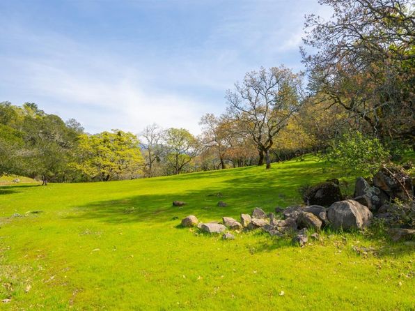 980 Madelyne Court, Santa Rosa, CA 95409