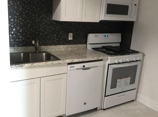 38 3rd St #2, Newark, NJ 07107