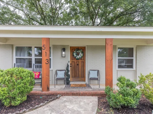 513 Overhill Rd, Pelham, AL 35124