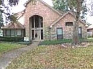 19503 Oak Station Dr, Humble, TX 77346