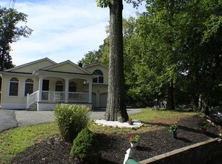 22 Matthew Ct, Landing, NJ 07850