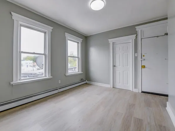 200 Nunda Avenue image 2 of 32