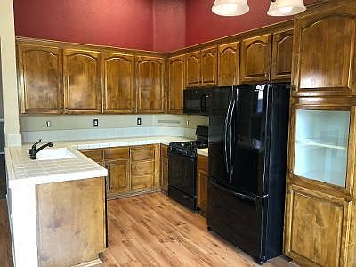 5th image of 608 Hillswick Cir