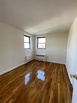 Rented by Giaps Realty Group LLC | media 19