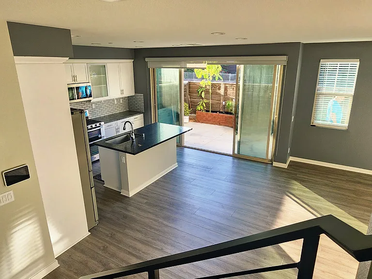 2075 Tango Loop — Photo 13