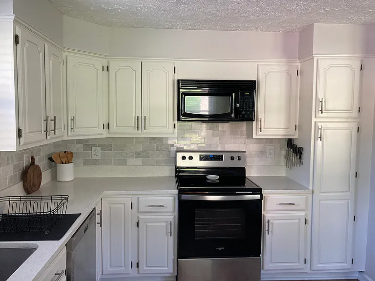 3637 Valley Rd — Photo 7