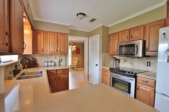 3rd image of 1245 Stacewood Dr