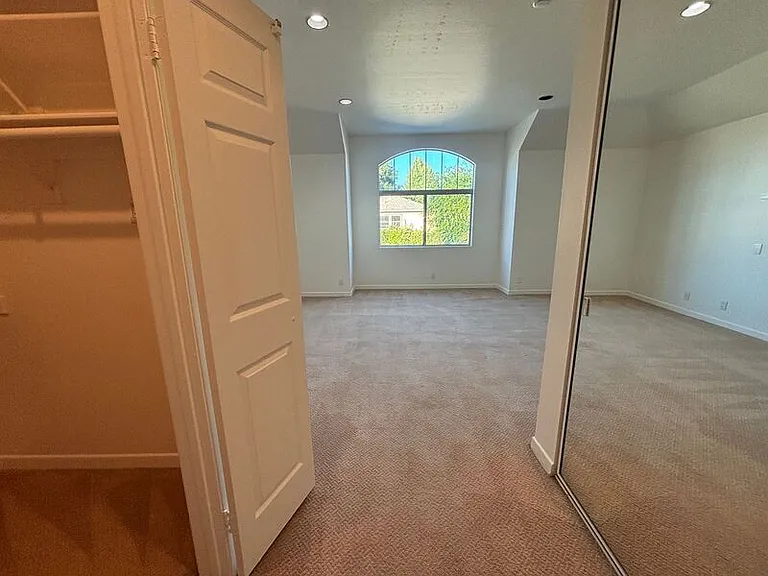 525 Orange Grove Pl — Photo 8