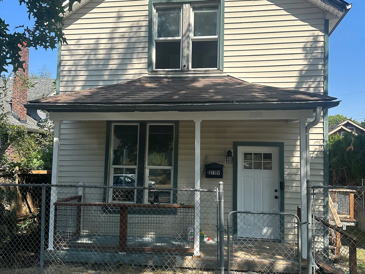 3 bed, 1.5 bath, 1200 sqft, $2,550 — Photo 1