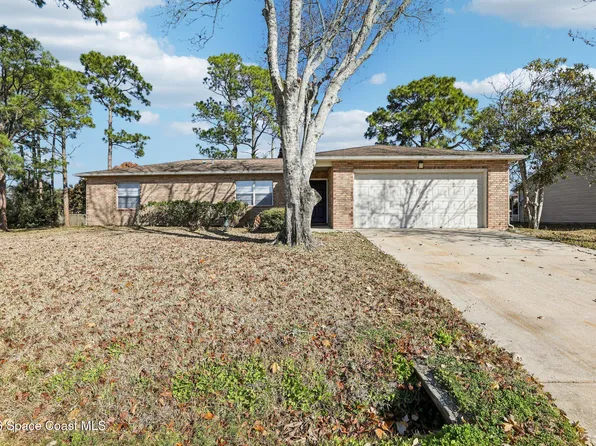 1731 Radisson St NW, Palm Bay, FL 32907