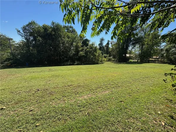 312 William Ln, South Charleston, WV 25309