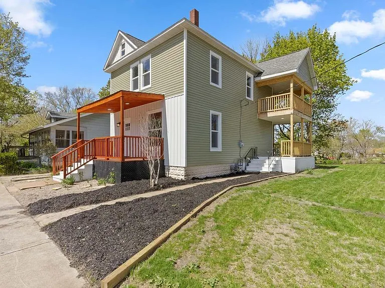 182 S Shore Dr — Photo 4