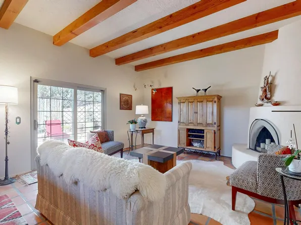 263 Loma Entrada, Santa Fe, NM 87501