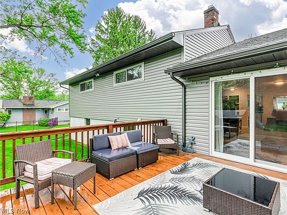 5th image of 38 Cambrian Dr