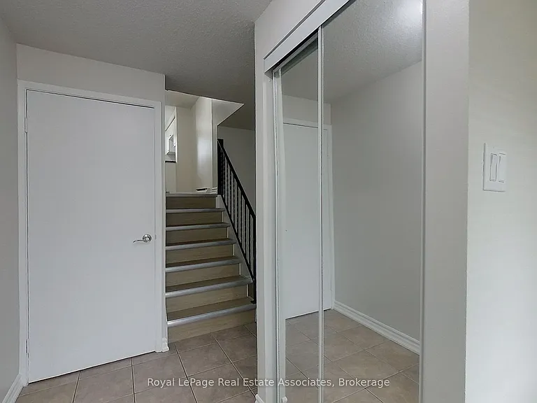 35 Breckenridge Dr #30 — Photo 6