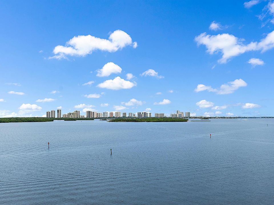 1st image of 100 SE Lakeshore Dr
