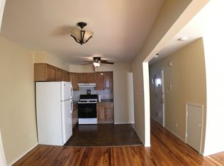3448 33rd St, Astoria, NY 11106