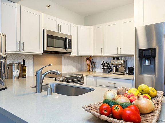 2nd image of 415 South St APT 202