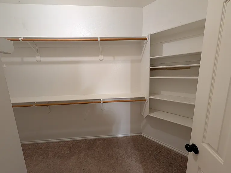 12533 Cottageville Ln — Photo 11