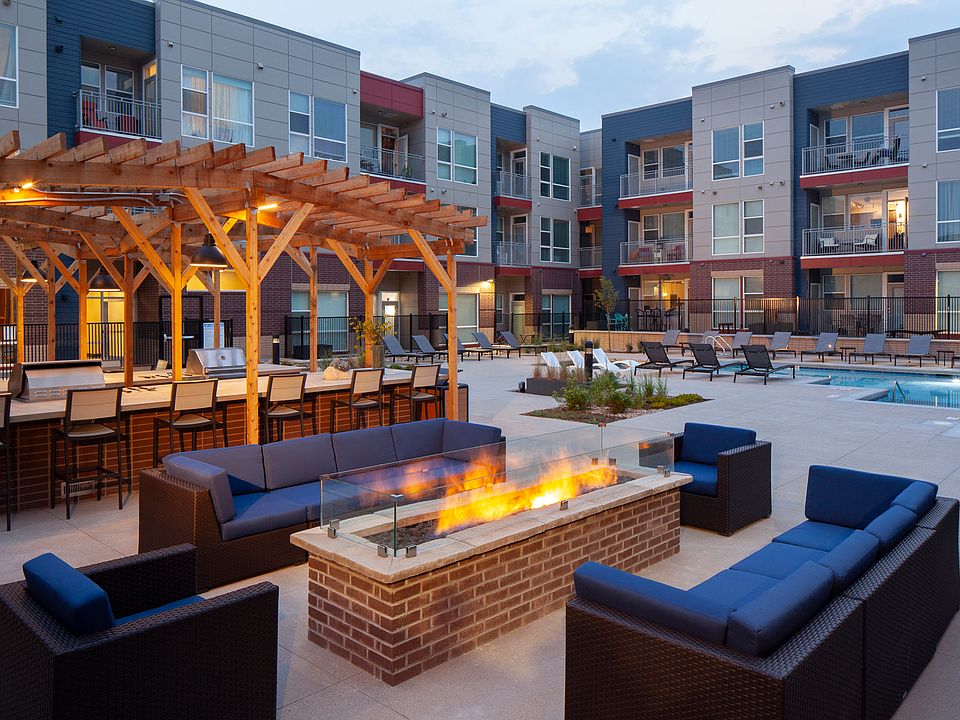 Fire pit