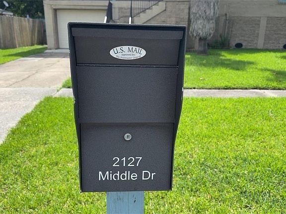 2nd image of 2127 Middle Dr