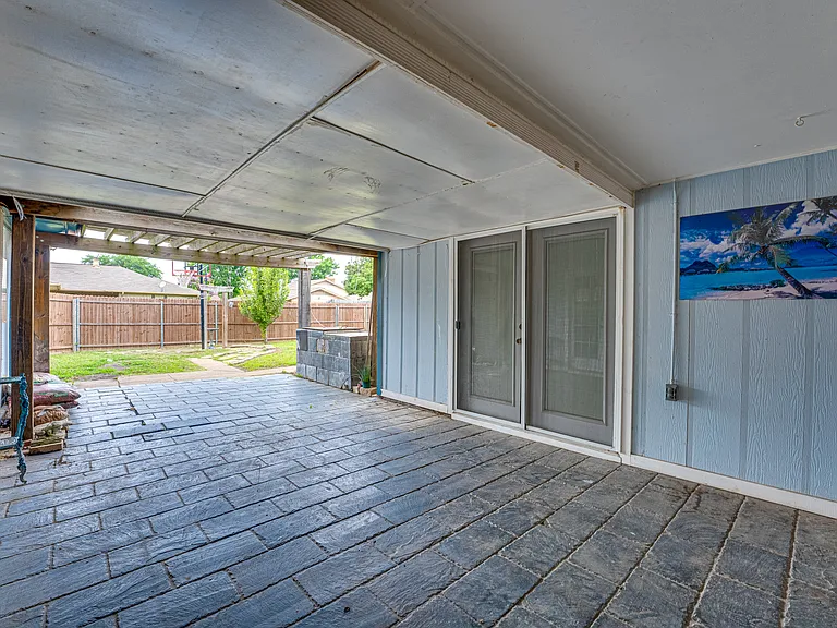 917 Meadowgate Dr — Photo 35