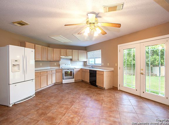 5th image of 2143 Farmsville Dr