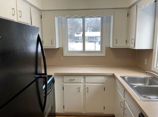 18181 Swiss Dr, Spring Lake, MI 49456