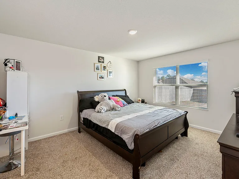 4735 Airmen Dr — Photo 15